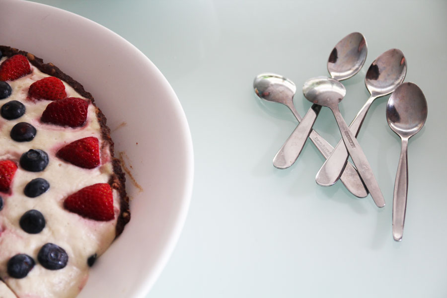 summer-berry-&-cream-chocolate-tart4